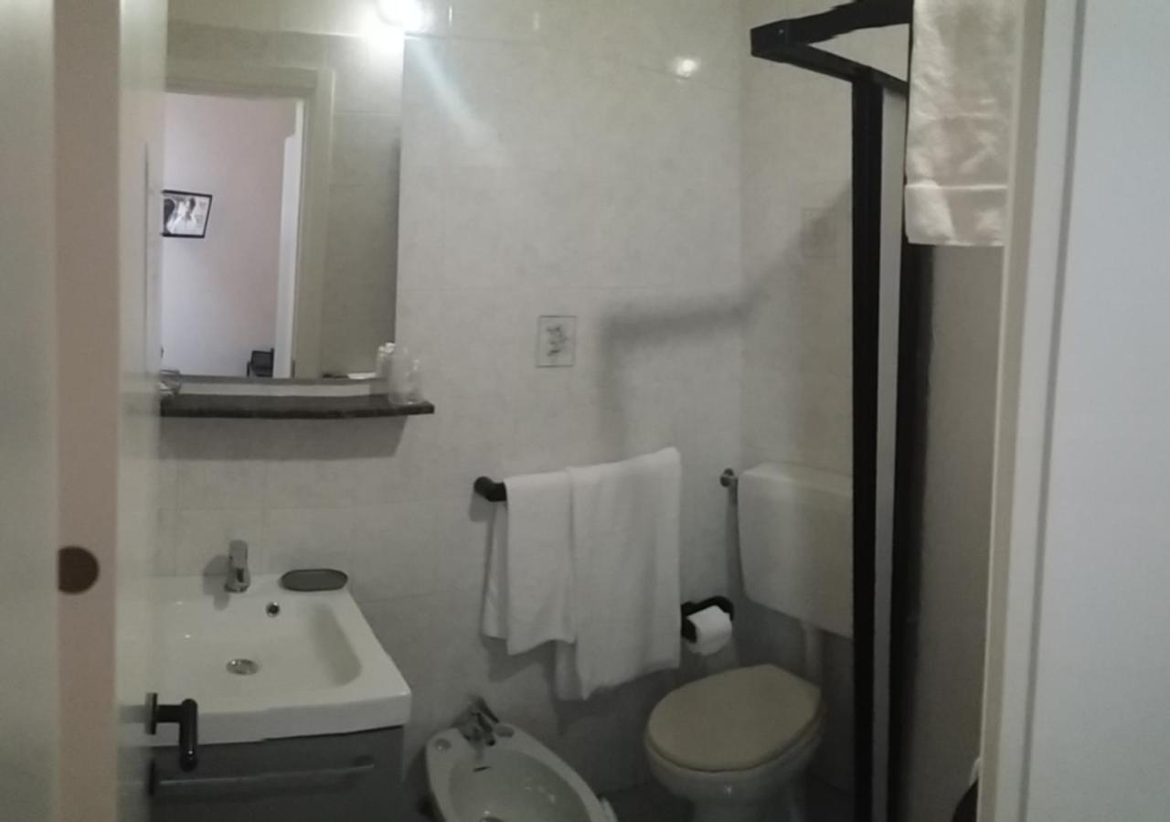 Hotel Malibu スポトルノ エクステリア 写真
