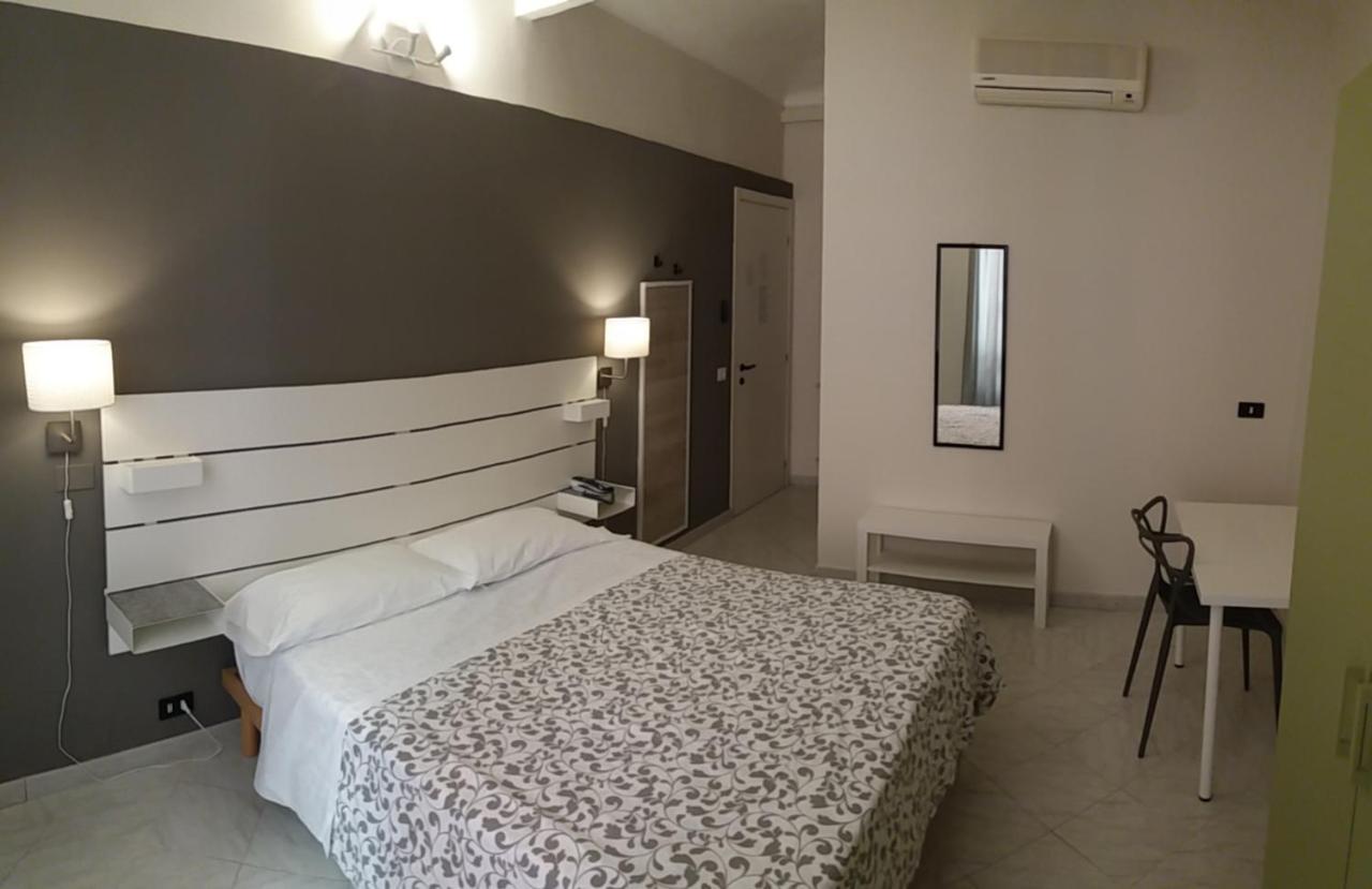 Hotel Malibu スポトルノ エクステリア 写真